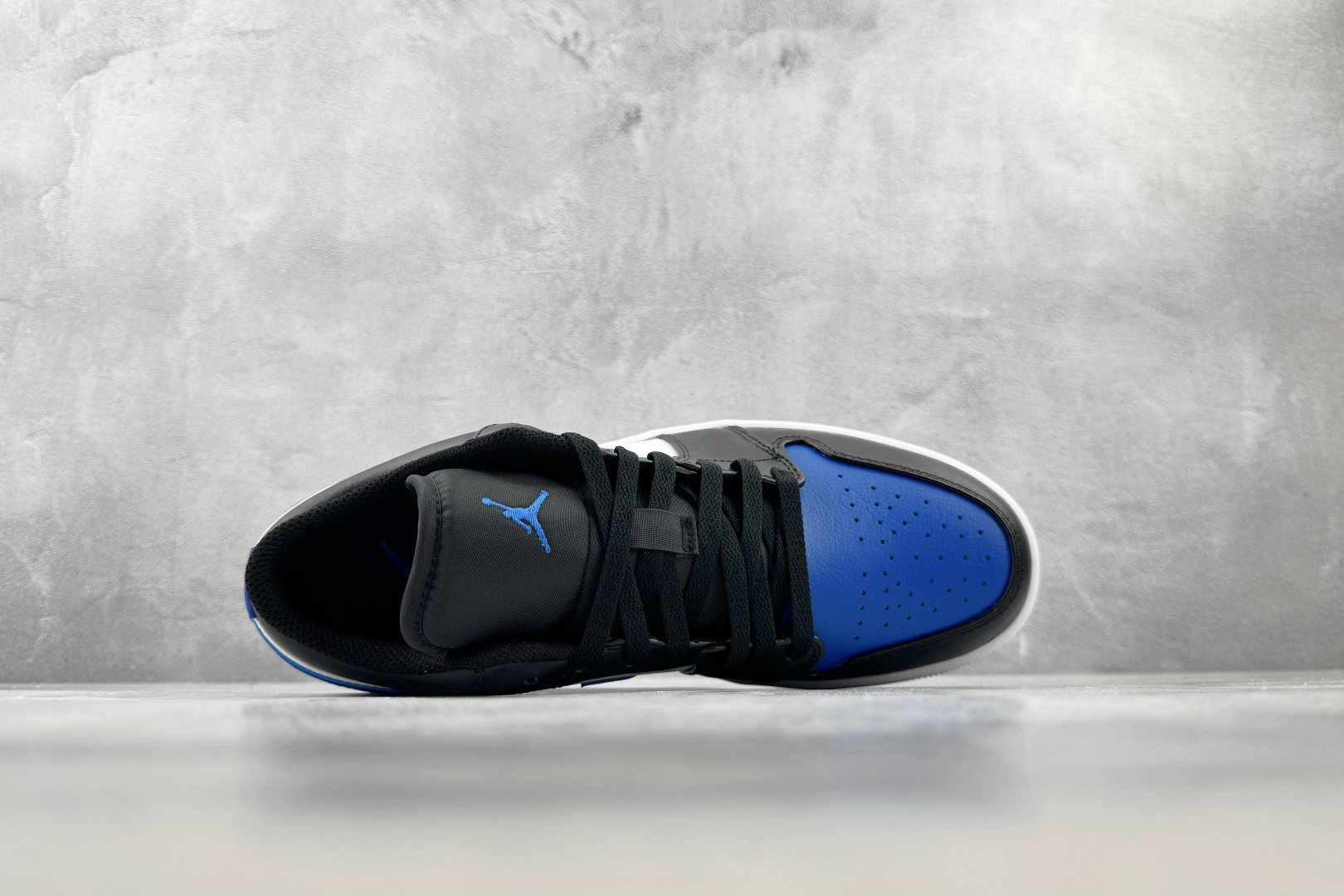 Mok  Jordan Air Jordan 1 Low "Royal Toe" 黑蓝白 货号：-140 尺码：36 3