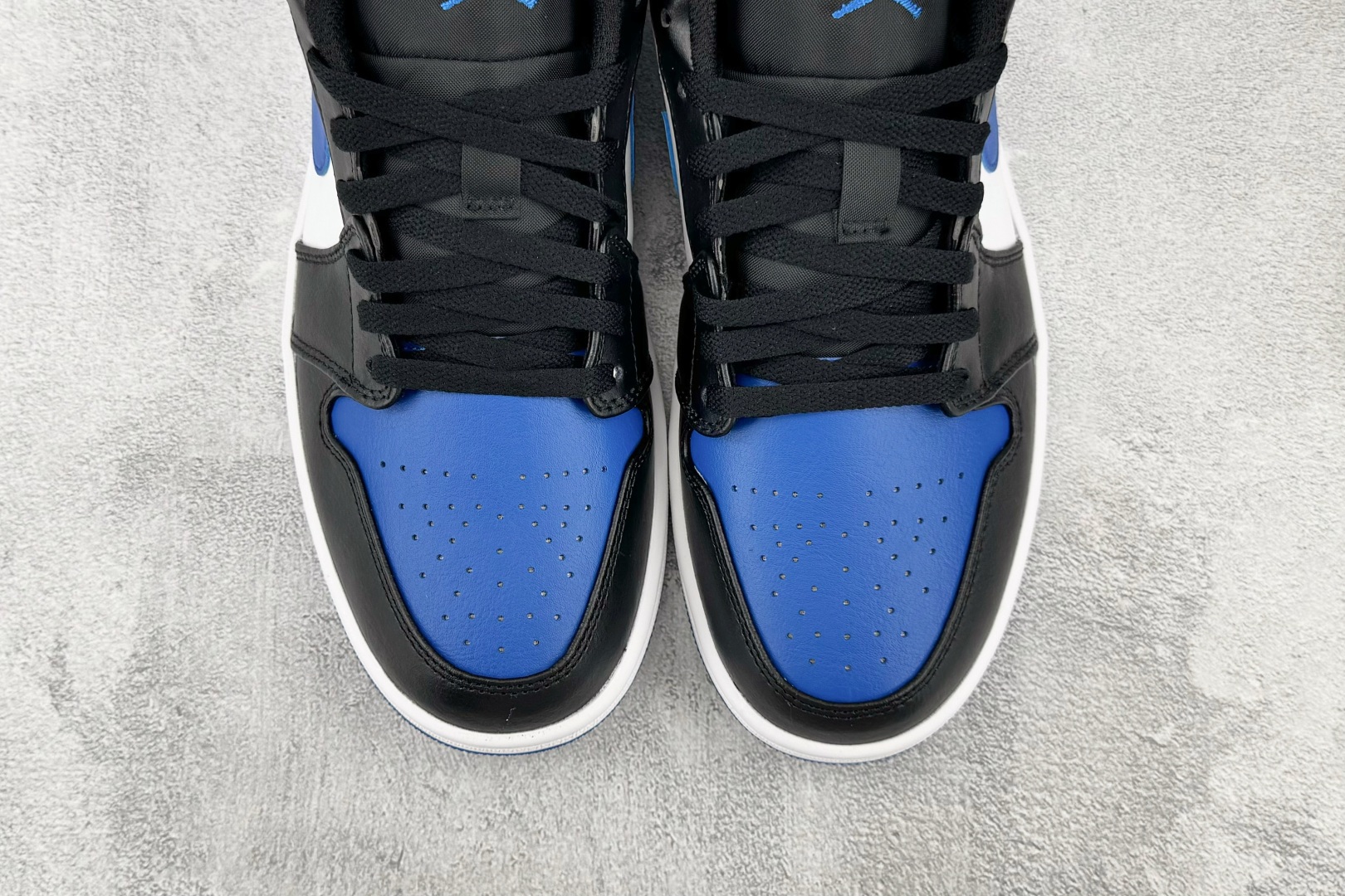Mok  Jordan Air Jordan 1 Low "Royal Toe" 黑蓝白 货号：-140 尺码：36 3