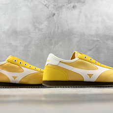 K13 Mizuno LG 60S SLIP-ON 芒果黄 货号:D1GH 尺码:36 36.5 37.5 38 38. K13 Mizuno LG 60S SLIP-ON 芒果黄 货号:D1GH 尺码:36 36.5 37.5 38 38.