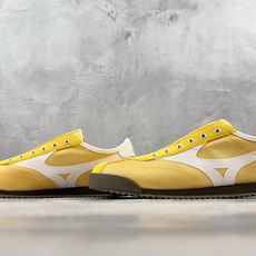 K13 Mizuno LG 60S SLIP-ON 芒果黄 货号:D1GH 尺码:36 36.5 37.5 38 38. K13 Mizuno LG 60S SLIP-ON 芒果黄 货号:D1GH 尺码:36 36.5 37.5 38 38.
