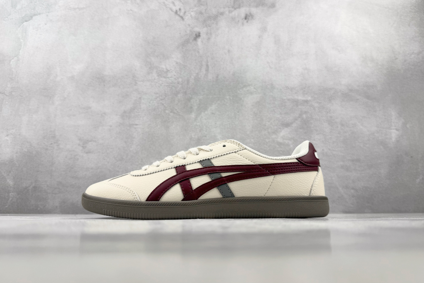 SC 渠道特供 Onitsuka Tiger鬼塚虎 Tokuten 米红 货号:1183B938-200 尺码:36 SC 渠道特供 Onitsuka Tiger鬼塚虎 Tokuten 米红 货号:1183B938-200 尺码:36