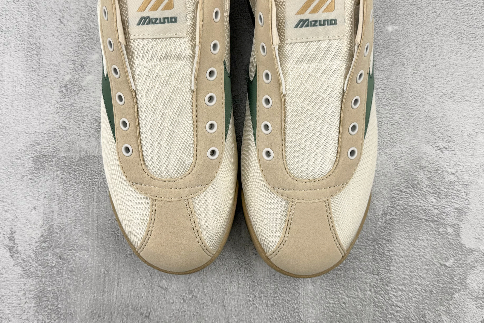 K13 Mizuno LG 60S SLIP-ON 米白 货号:D1GH 尺码:36 36.5 37.5 38 38.5 K13 Mizuno LG 60S SLIP-ON 米白 货号:D1GH 尺码:36 36.5 37.5 38 38.5