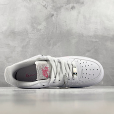 3A Nike Air Force 1 '07 粉白 货号:IV4453-100 尺码:36 36.5 37.5 38 3A Nike Air Force 1 '07 粉白 货号:IV4453-100 尺码:36 36.5 37.5 38