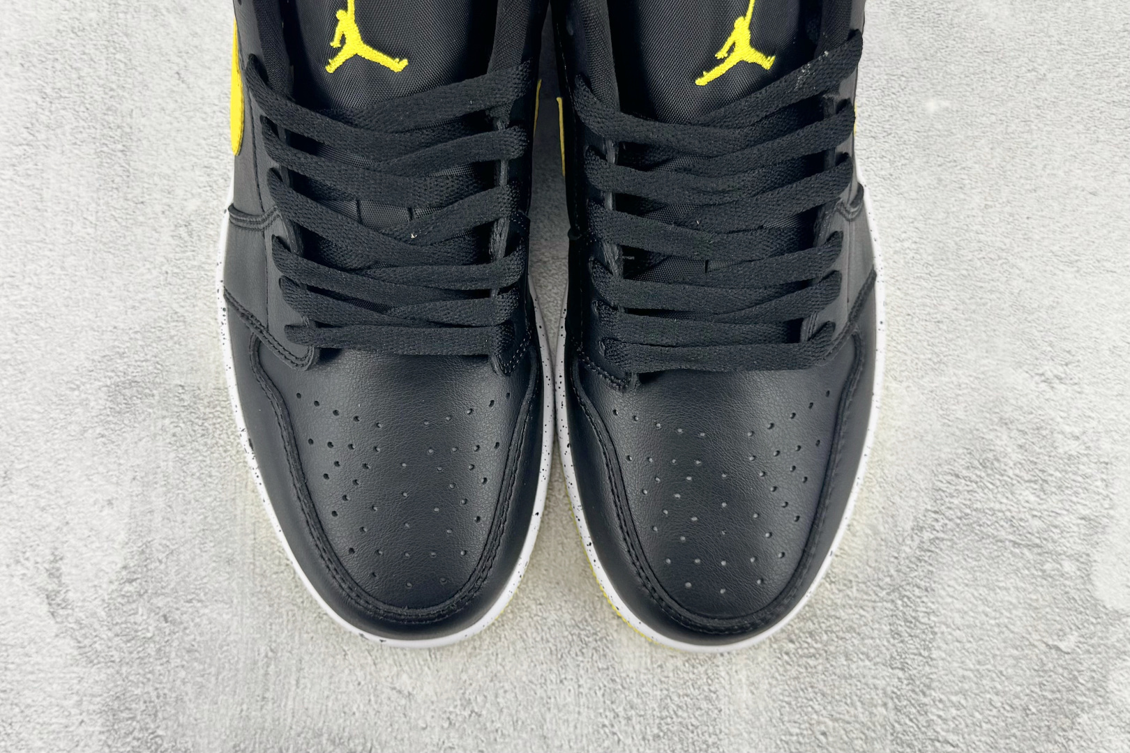 K版/徐 综合版 Jordan Air Jordan 1 SE 黑白黄 货号:IX3529-010 尺码:36 36.5 K版/徐 综合版 Jordan Air Jordan 1 SE 黑白黄 货号:IX3529-010 尺码:36 36.5