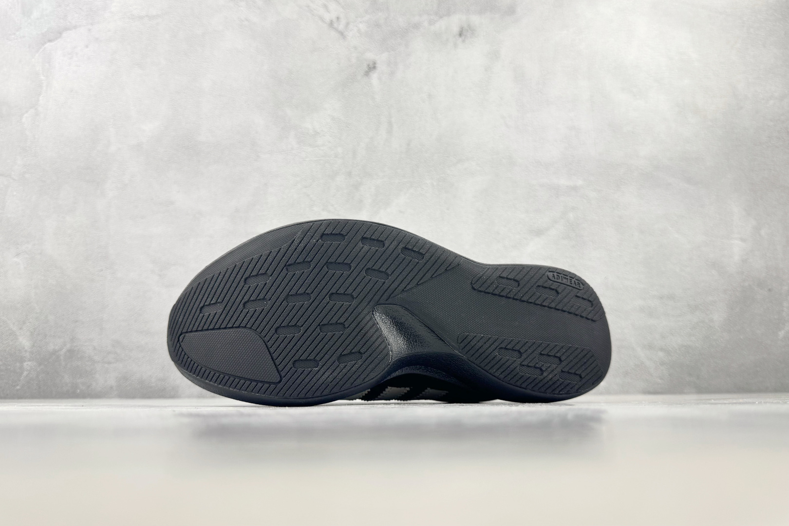 ZG 性价比天花板 adidas originals SL 72 黑白 货号:KK3073 尺码:35.5 36 36. ZG 性价比天花板 adidas originals SL 72 黑白 货号:KK3073 尺码:35.5 36 36.
