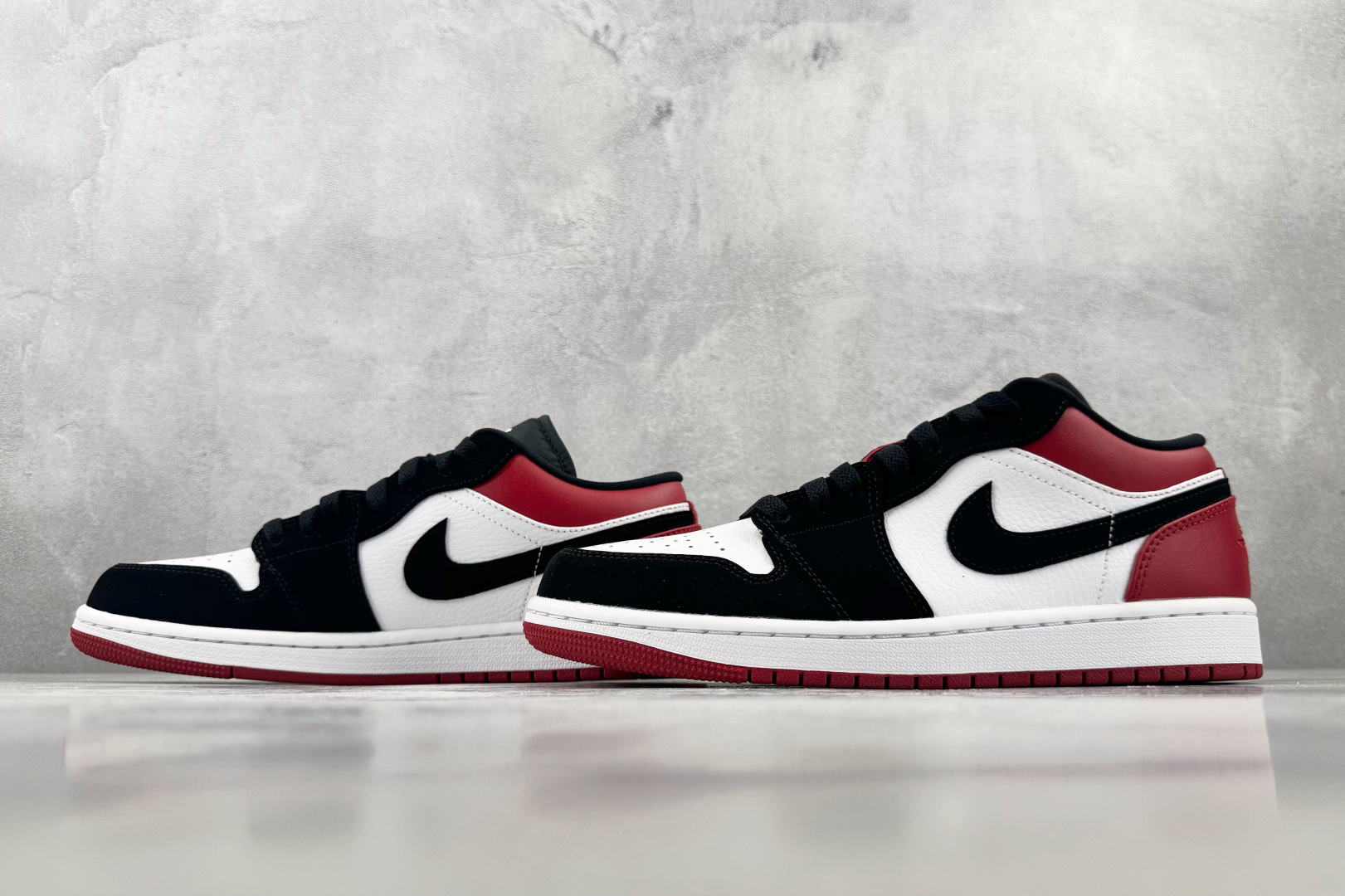 Mok Jordan Air Jordan 1 Low“Black Toe” 黑脚趾 黑红白 货号:-116 尺码:36 Mok Jordan Air Jordan 1 Low“Black Toe” 黑脚趾 黑红白 货号:-116 尺码:36