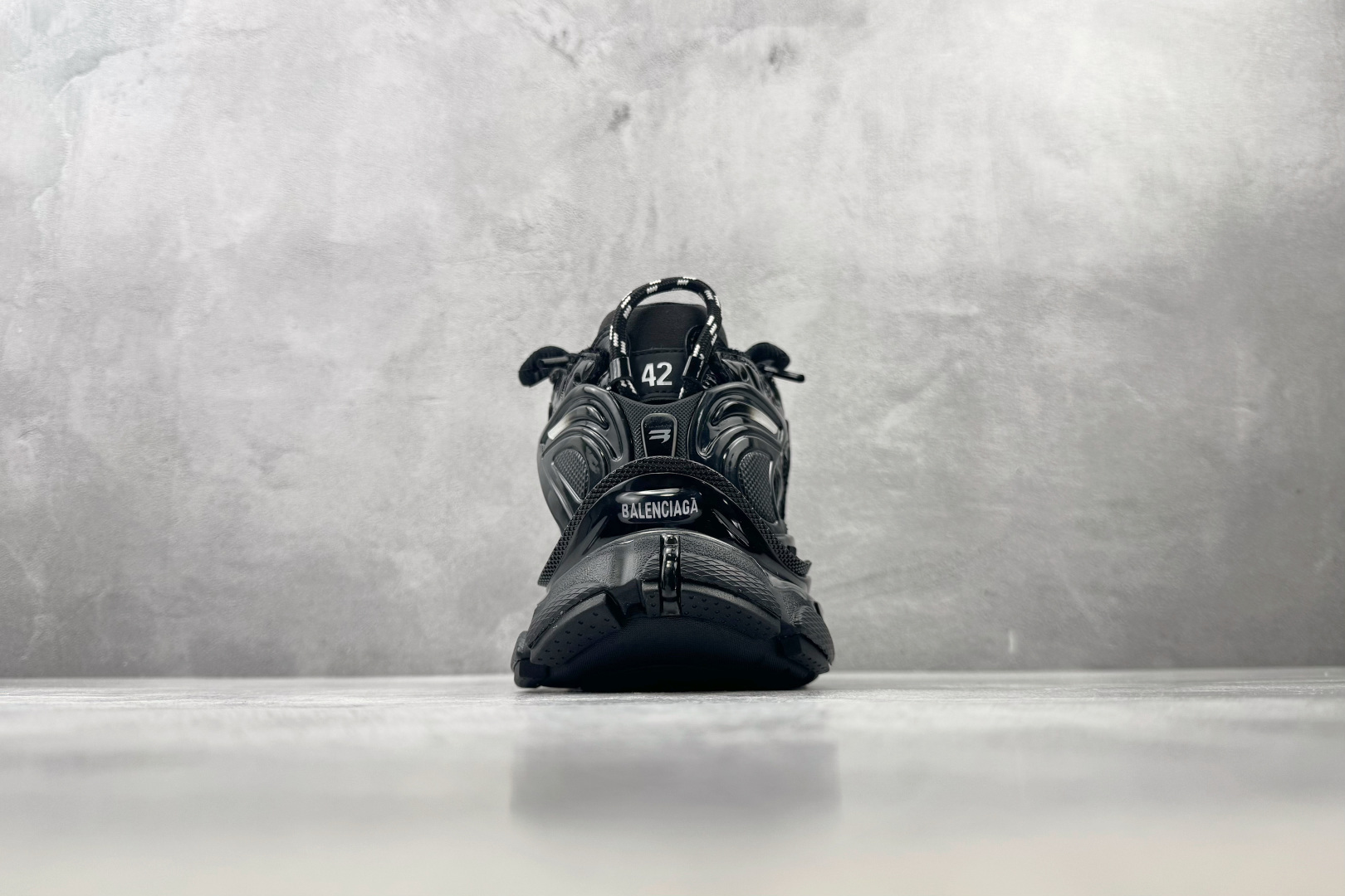 XA 最新外贸批次 Balenciaga巴黎世家 Runner 黑色 货号： WRNLD 1000 尺码：35 36 3