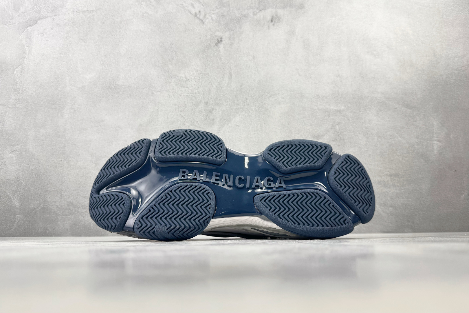 XA 最新外贸批次 Balenciaga巴黎世家 Triple S .2 蓝色 货号：WTSM04400 尺码：35 3