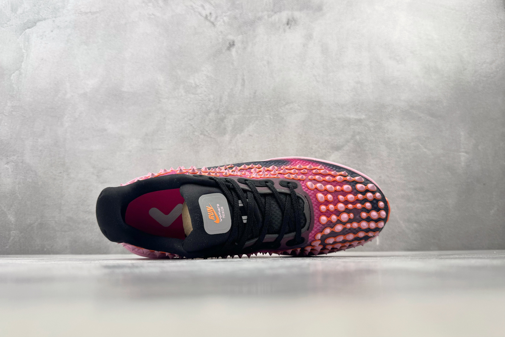 HC Nike Vomero Premium 紫色 货号 ：IR2168 003 尺码：36 36.5 37 37.5 