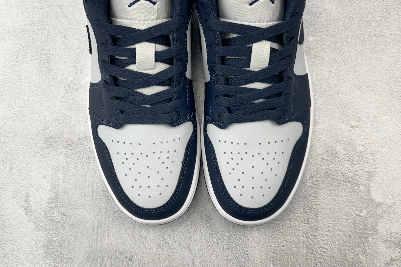 DT 公司级 Jordan Air Jordan 1 灰蓝 货号：IV6045 451 尺码：40 40.5 41 42