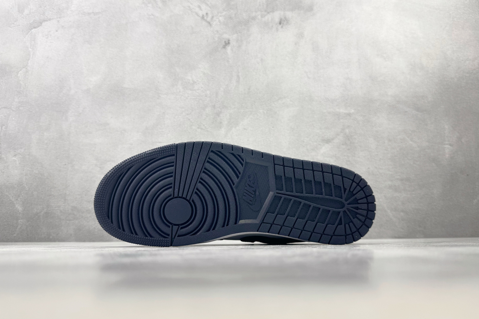 DT 公司级 Jordan Air Jordan 1 灰蓝 货号：IV6045 451 尺码：40 40.5 41 42