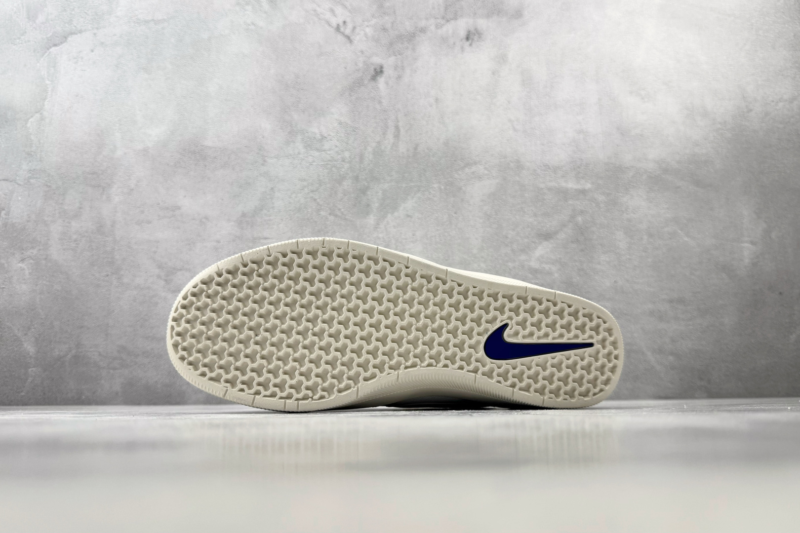 DT 公司级 Nike SB Force 58 灰棕 货号：IQ8398 001 尺码：36 36.5 37.5 38 