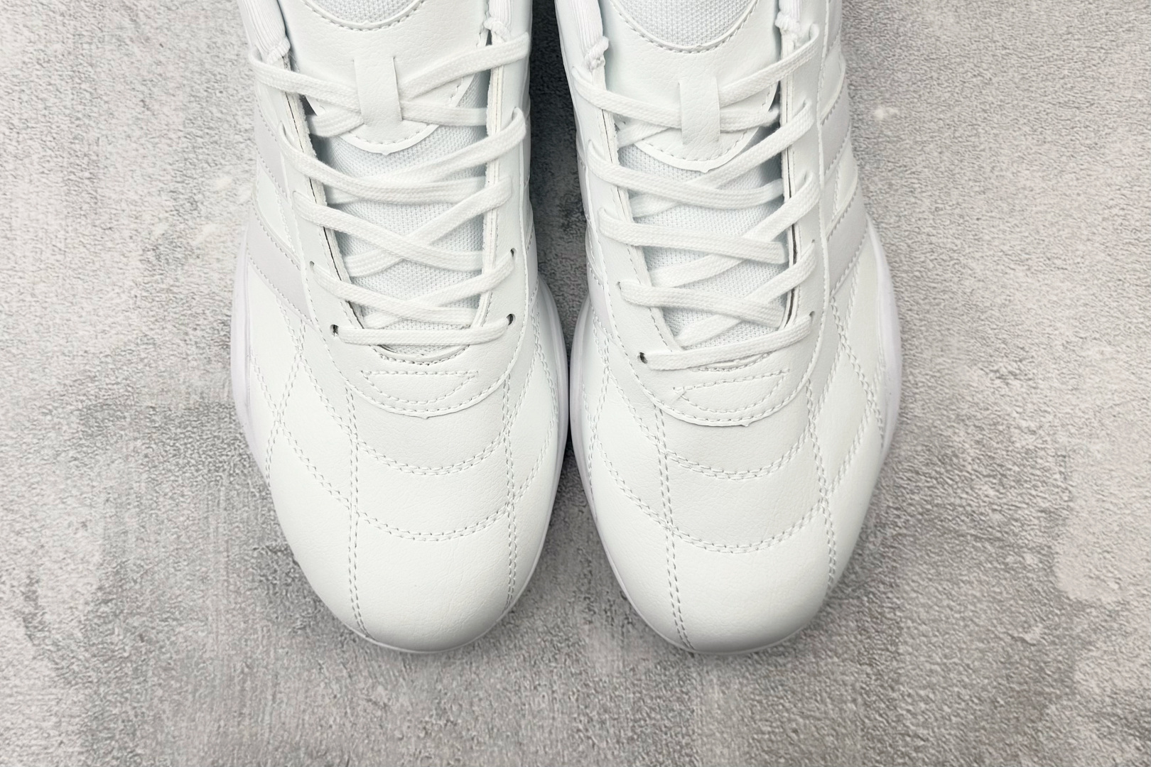 HD 平台订单 adidas Adipista Trainers 白色 货号：HQ9161 尺码：36 36.5 37 