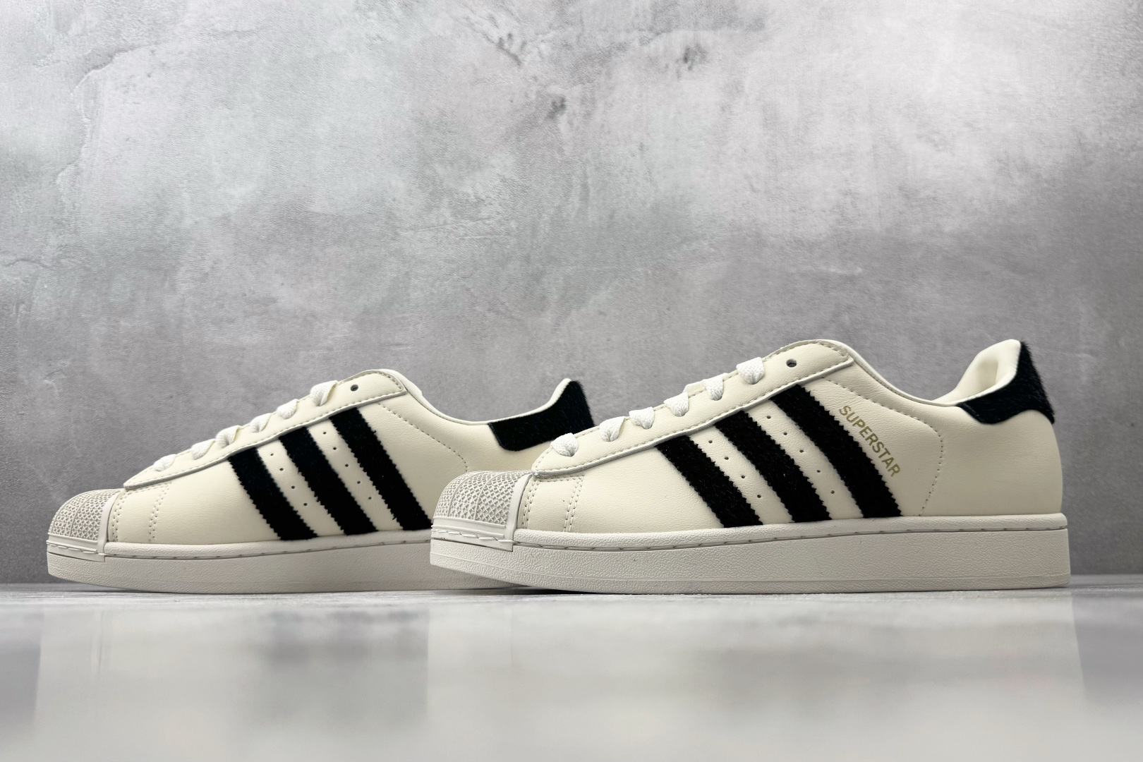 XP/H11 平台专供 adidas originals Superstar 2 汉玉白 货号: KJ4683 尺码：3