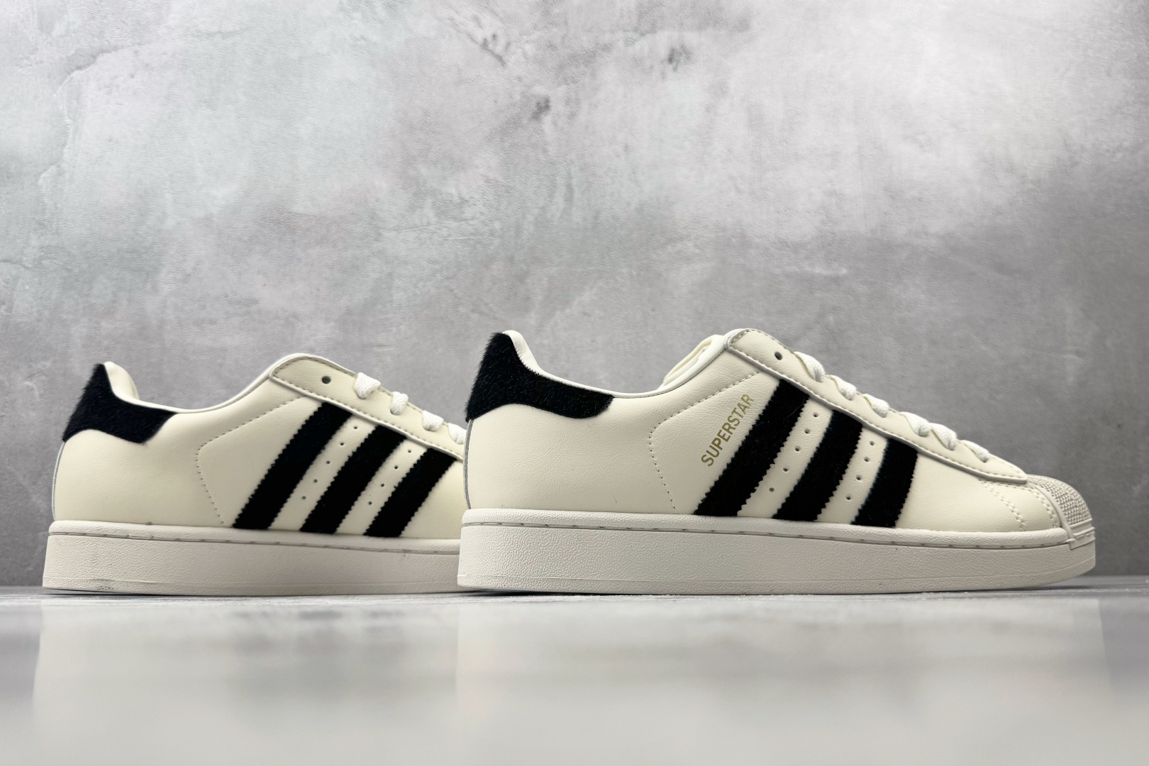 XP/H11 平台专供 adidas originals Superstar 2 汉玉白 货号: KJ4683 尺码：3