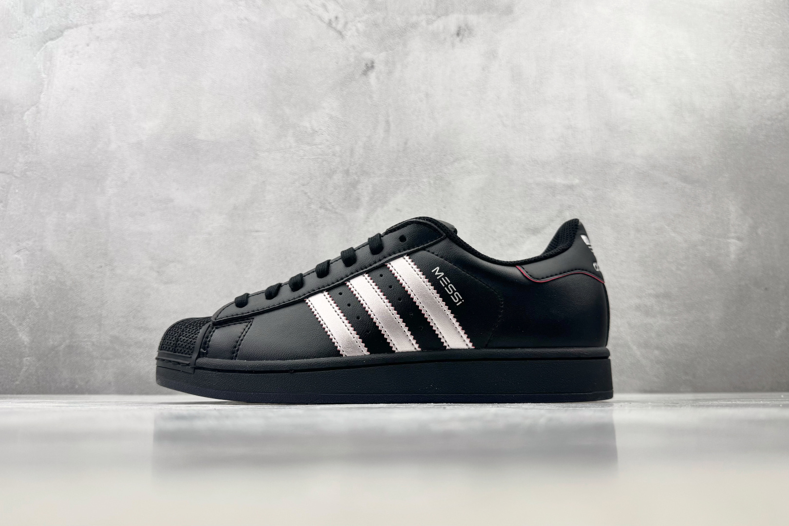 XP/H11 平台专供 adidas originals SUPERSTAR MESSI 核心黑 货号: KH5336 XP/H11 平台专供 adidas originals SUPERSTAR MESSI 核心黑 货号: KH5336