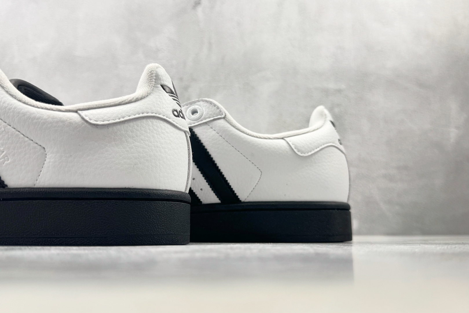 完美还原 正确版本 adidas originals Superstar 2 黑白 货号：JI0124 尺码：35.5 