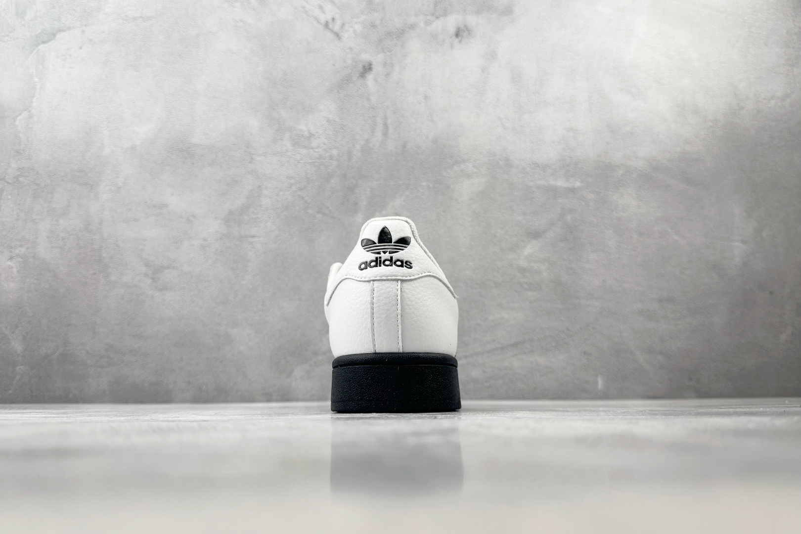 完美还原 正确版本 adidas originals Superstar 2 黑白 货号：JI0124 尺码：35.5 