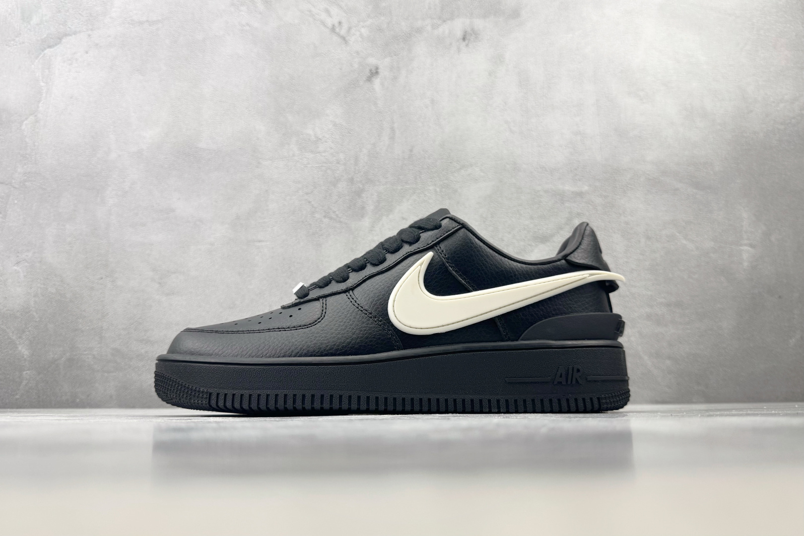 PB 外贸批次 Nike × AMBUSH Air Force 1 LOW 黑色 货号:DV3464-001 尺码:35 PB 外贸批次 Nike × AMBUSH Air Force 1 LOW 黑色 货号:DV3464-001 尺码:35