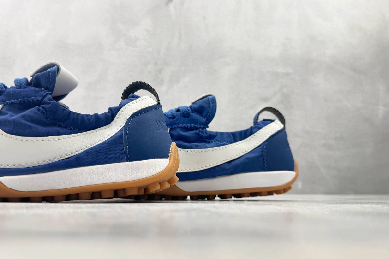 HD 平台订单 Nike Moon Shoe x Jacquemus 白蓝 货号：HV8547 103 尺码：36 36