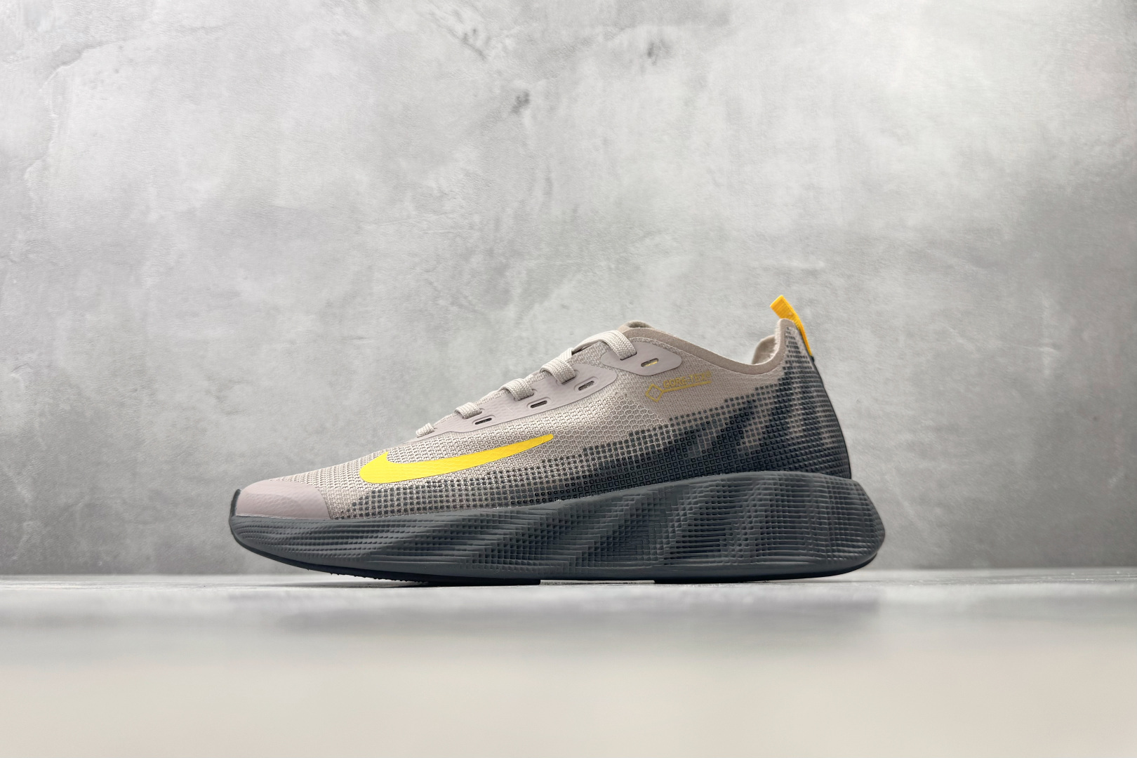ST Nike AVA X MESH 雾灰 货号:IQ7633-002 尺码:36 36.5 37.5 38 38.5 ST Nike AVA X MESH 雾灰 货号:IQ7633-002 尺码:36 36.5 37.5 38 38.5
