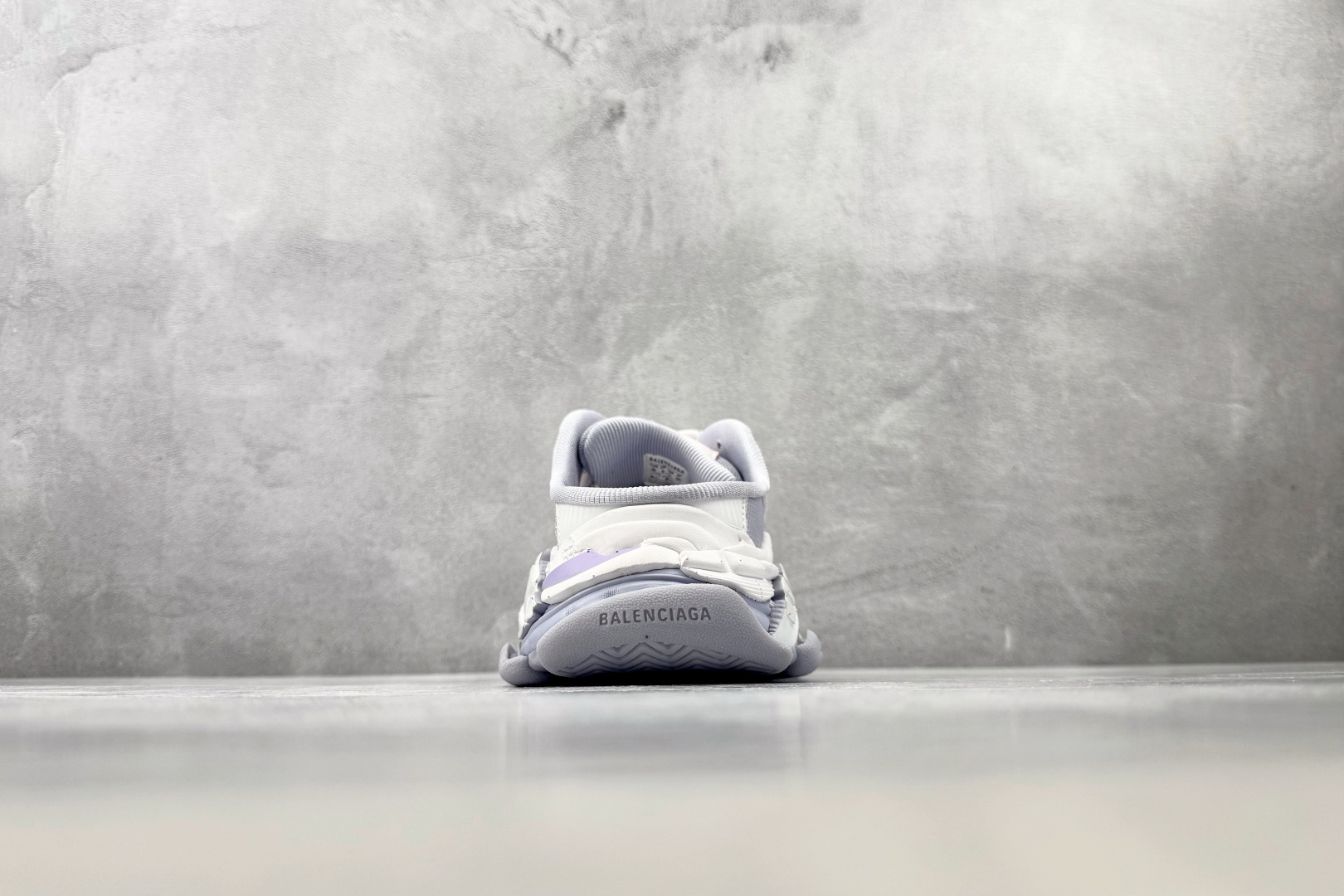 XA 最新外贸批次 Balenciaga巴黎世家 Triple S .2 淡紫色拼粉红色 货号：WTSM05550 尺码