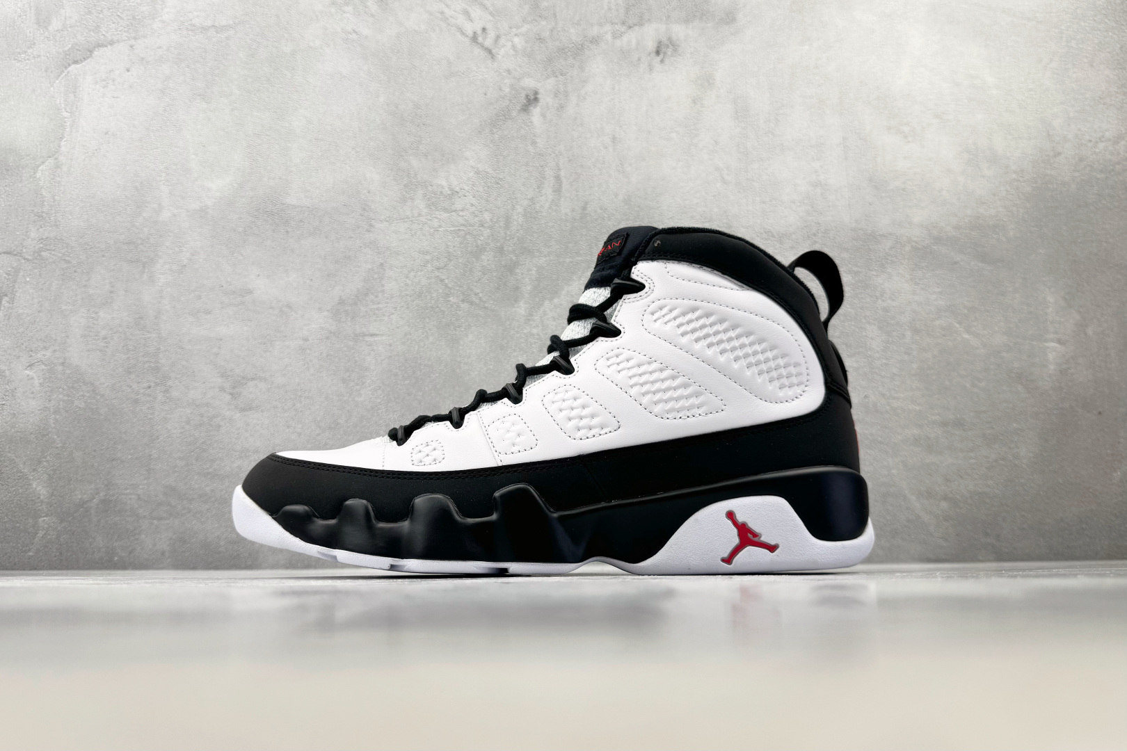 LJR Jordan Air Jordan 9 Retro OG 黑白 货号:-112 尺码:40.5 41 42 42 LJR Jordan Air Jordan 9 Retro OG 黑白 货号:-112 尺码:40.5 41 42 42