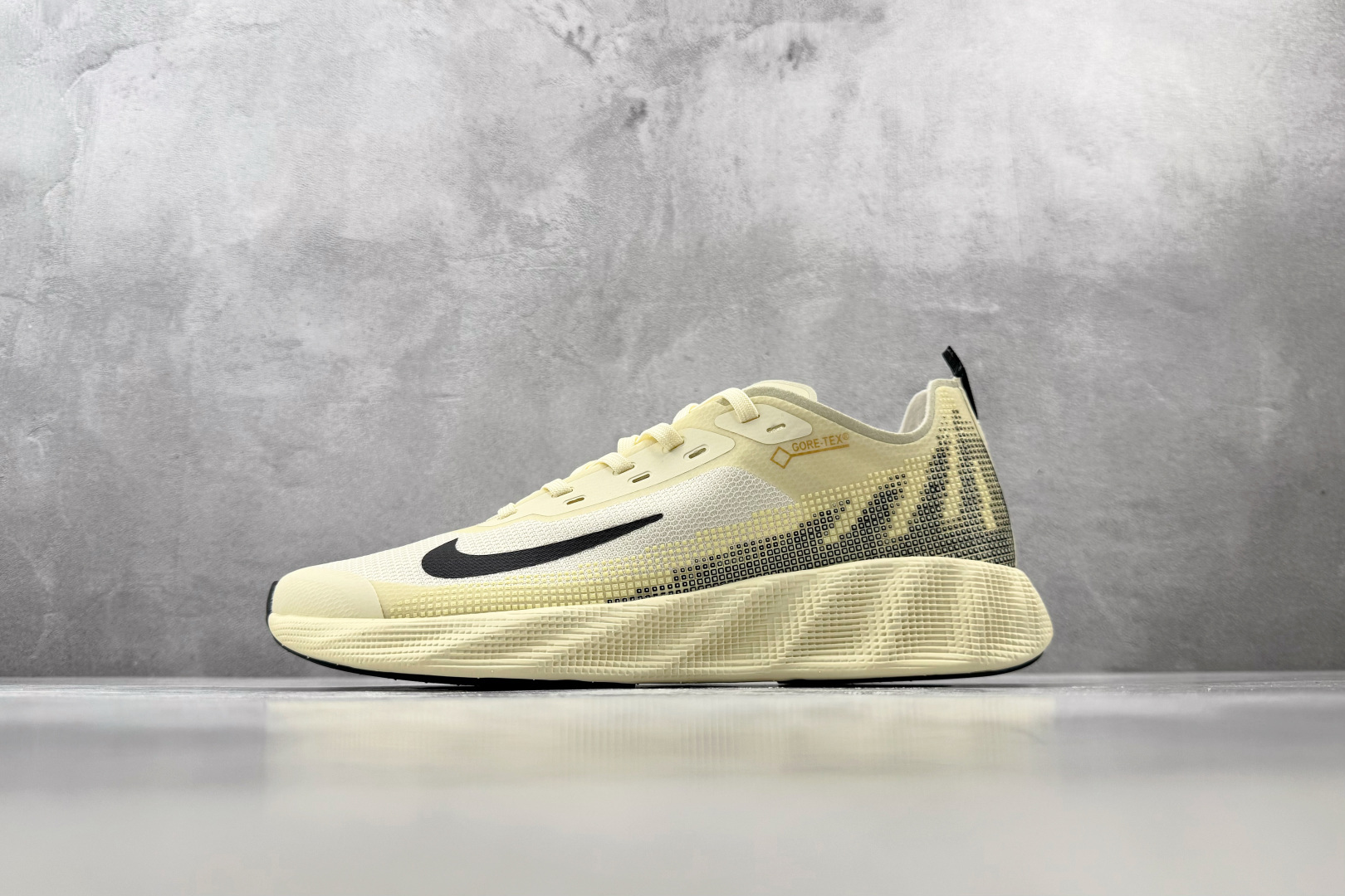 ST Nike AVA X MESH 米黄 货号:IQ7633-700 尺码:36 36.5 37.5 38 38.5 ST Nike AVA X MESH 米黄 货号:IQ7633-700 尺码:36 36.5 37.5 38 38.5
