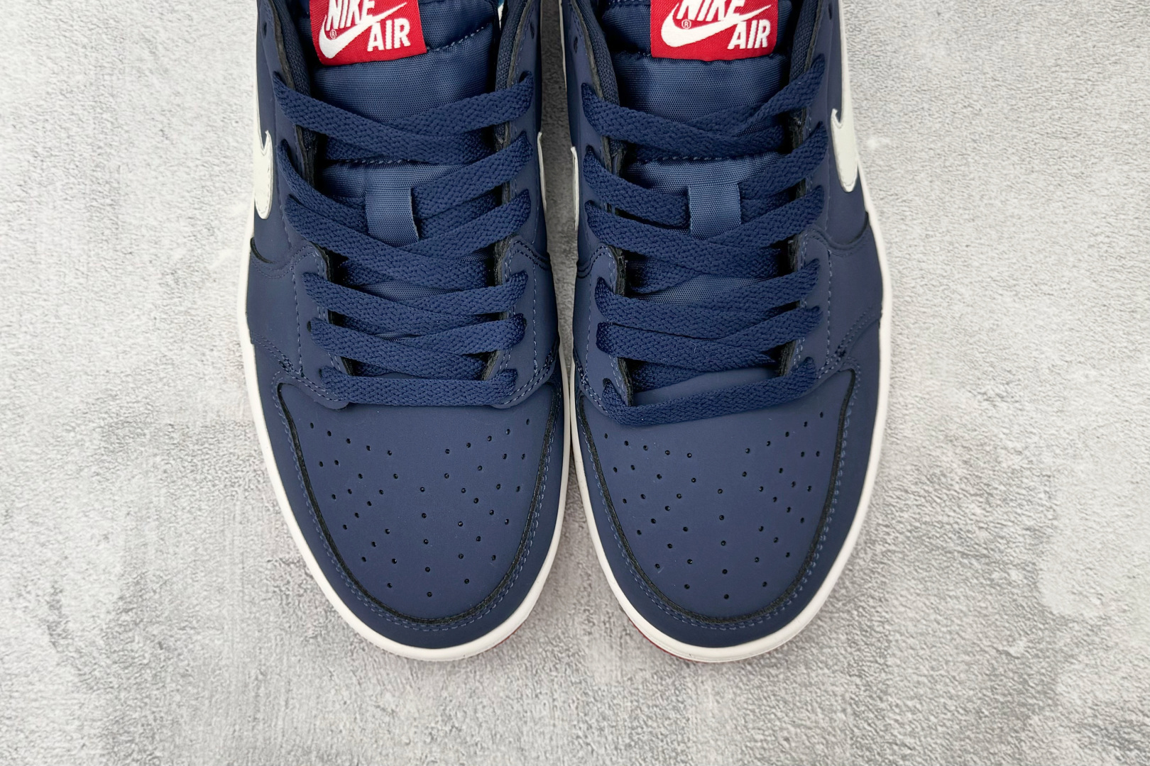 K2 Jordan Air Jordan 1 RETRO LOW OG 蓝白 货号：IX8478-410 尺码：36 3