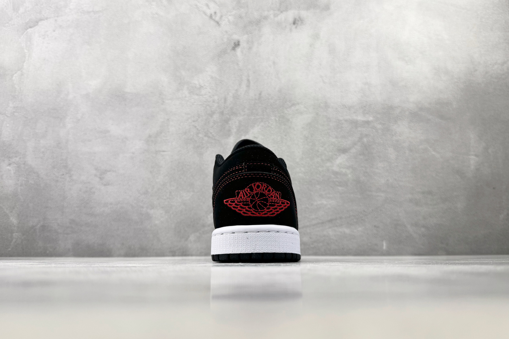 K版/徐 综合版 Jordan Air Jordan 1 LOW 黑红 货号： 076 尺码：36 36.5 37 38