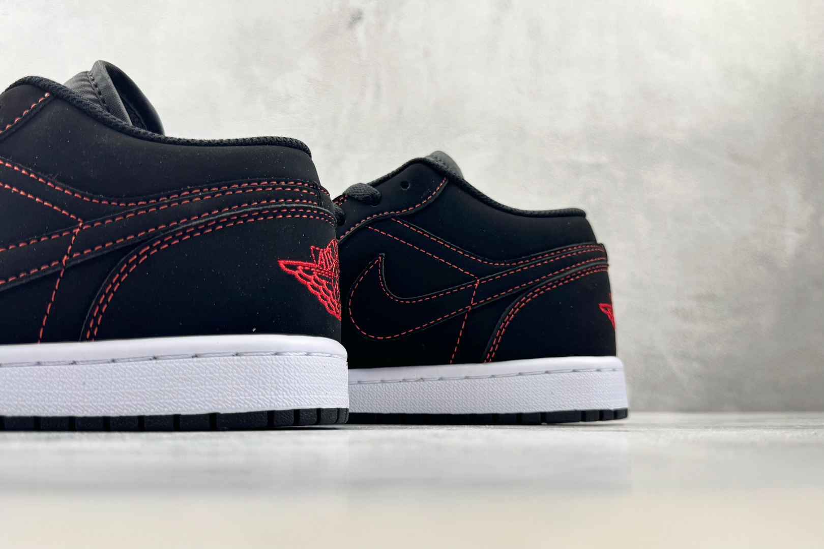 K版/徐 综合版 Jordan Air Jordan 1 LOW 黑红 货号： 076 尺码：36 36.5 37 38