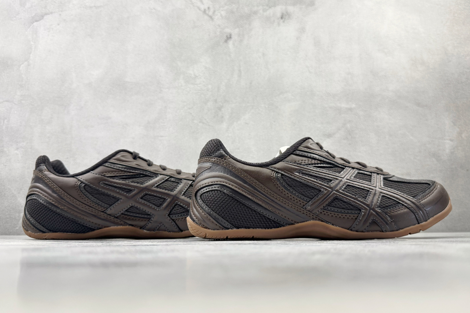 XC2.0 ASICS GEL-PHAI Z 深咖 货号：1203B126-200 尺码：36 36.5 37.5 38