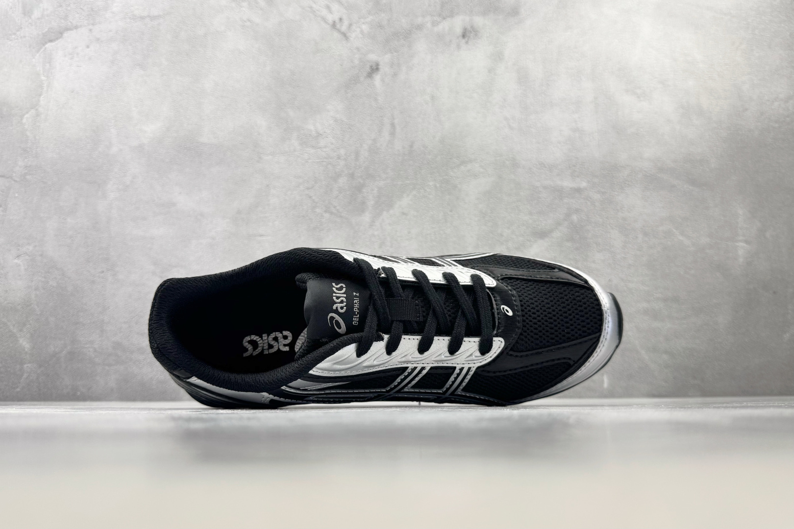 XC2.0 ASICS GEL-PHAI Z 黑银 货号：1203B126-001 尺码：36 36.5 37.5 38
