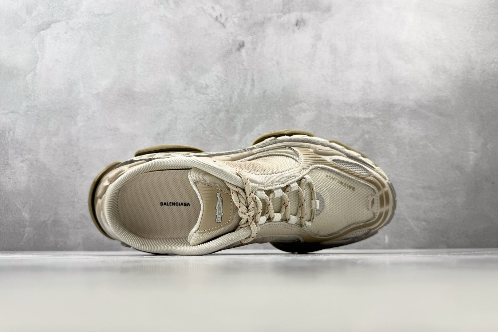 XA 最新外贸批次 Balenciaga巴黎世家 Triple S .2 米色 货号：WTSM09900 尺码：35 3