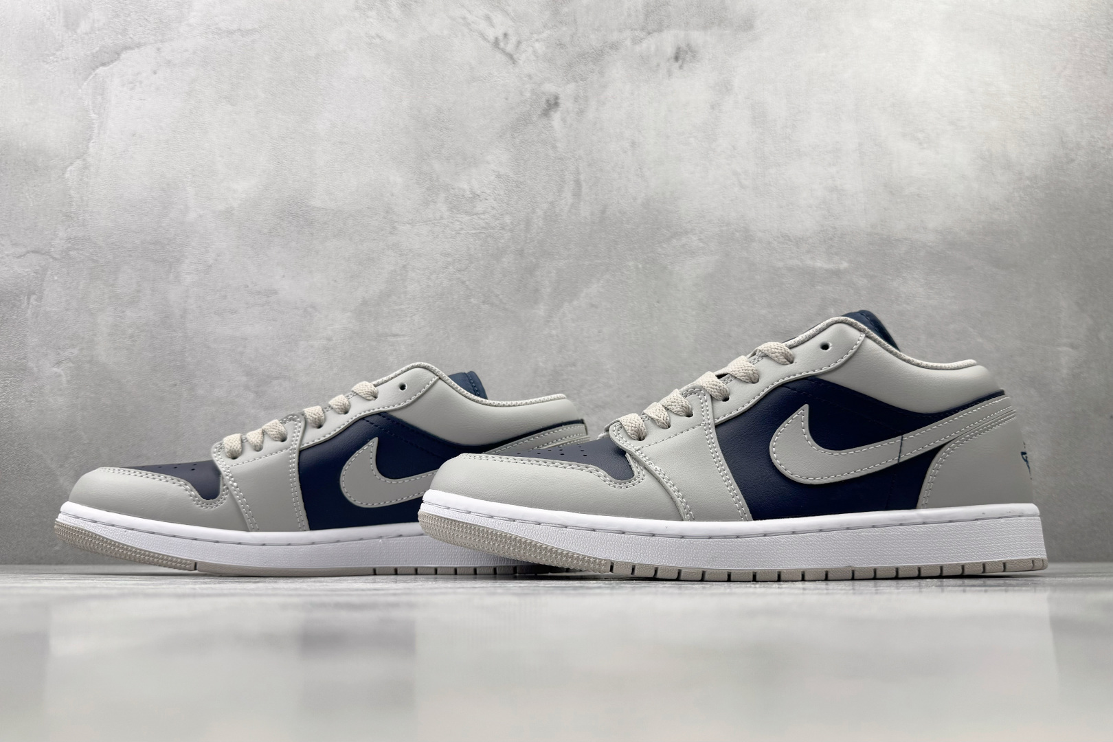 K版 综合版 Jordan Air Jordan 1 灰蓝 货号：-058 尺码：36 36.5 37.5 38 38.