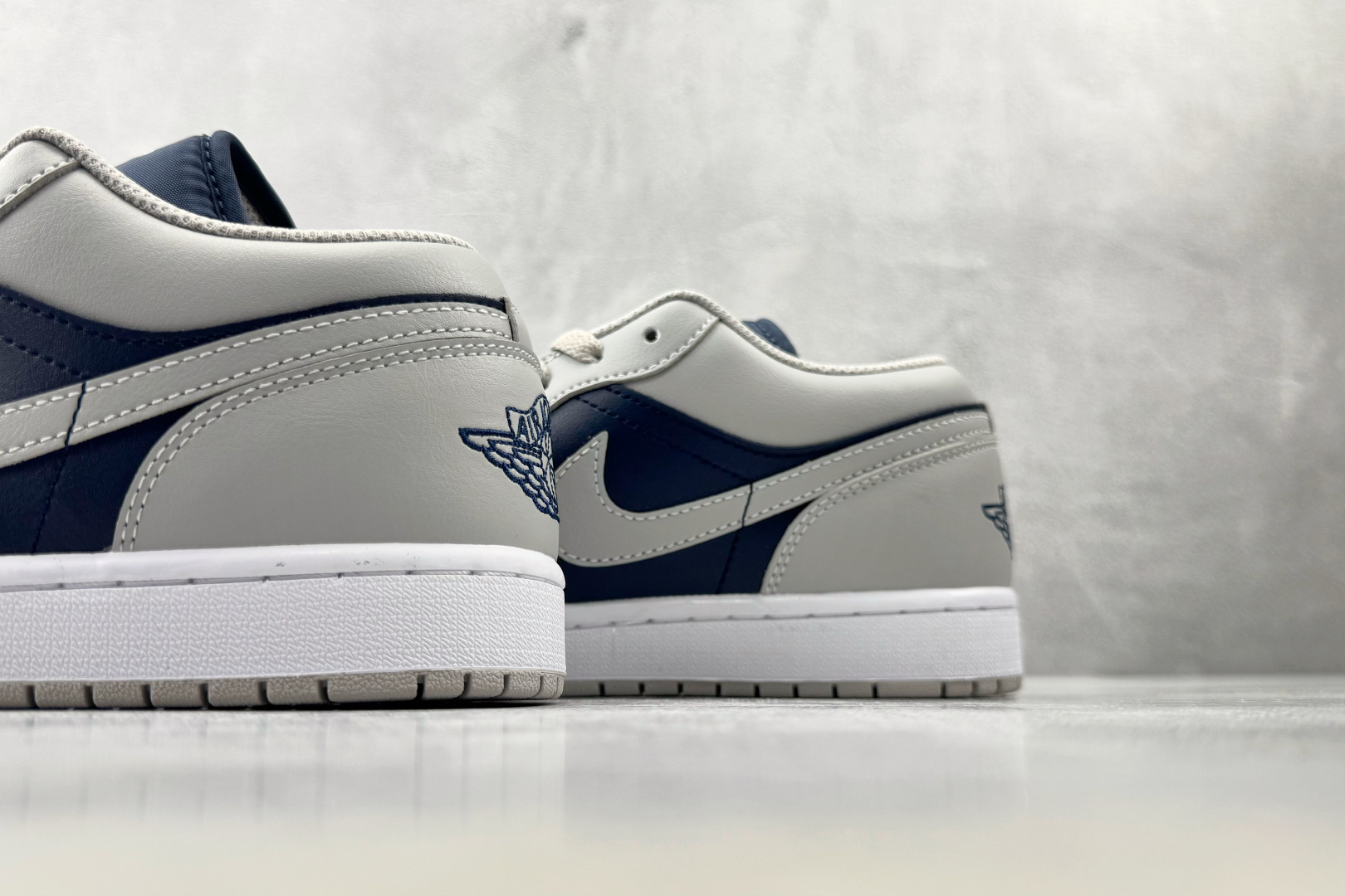 K版 综合版 Jordan Air Jordan 1 灰蓝 货号：-058 尺码：36 36.5 37.5 38 38.