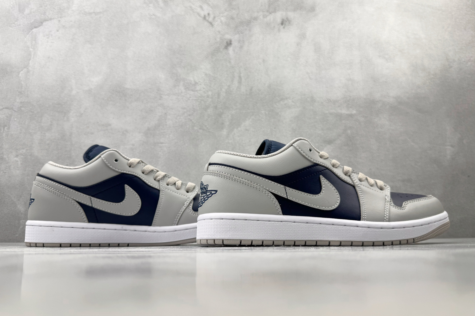 K版 综合版 Jordan Air Jordan 1 灰蓝 货号：-058 尺码：36 36.5 37.5 38 38.
