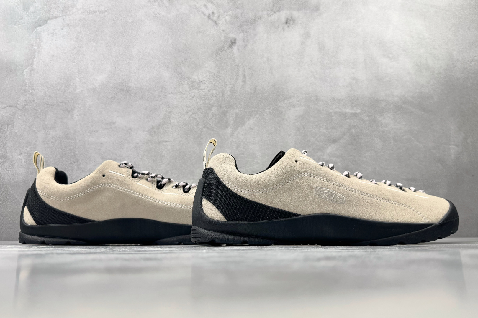 总裁 公司级 顶级纯原 Keen Jasper 熊猫色 货号： 尺码：36 36.5 37 38.5 39 40 40.
