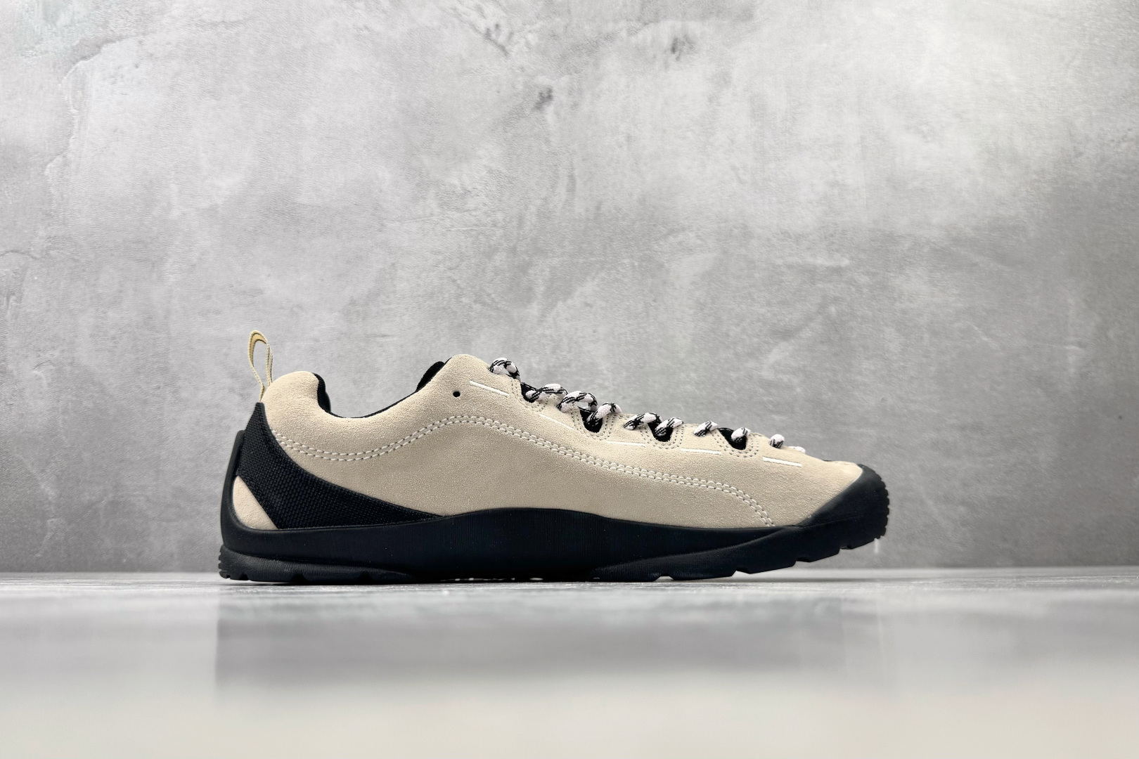 总裁 公司级 顶级纯原 Keen Jasper 熊猫色 货号： 尺码：36 36.5 37 38.5 39 40 40.