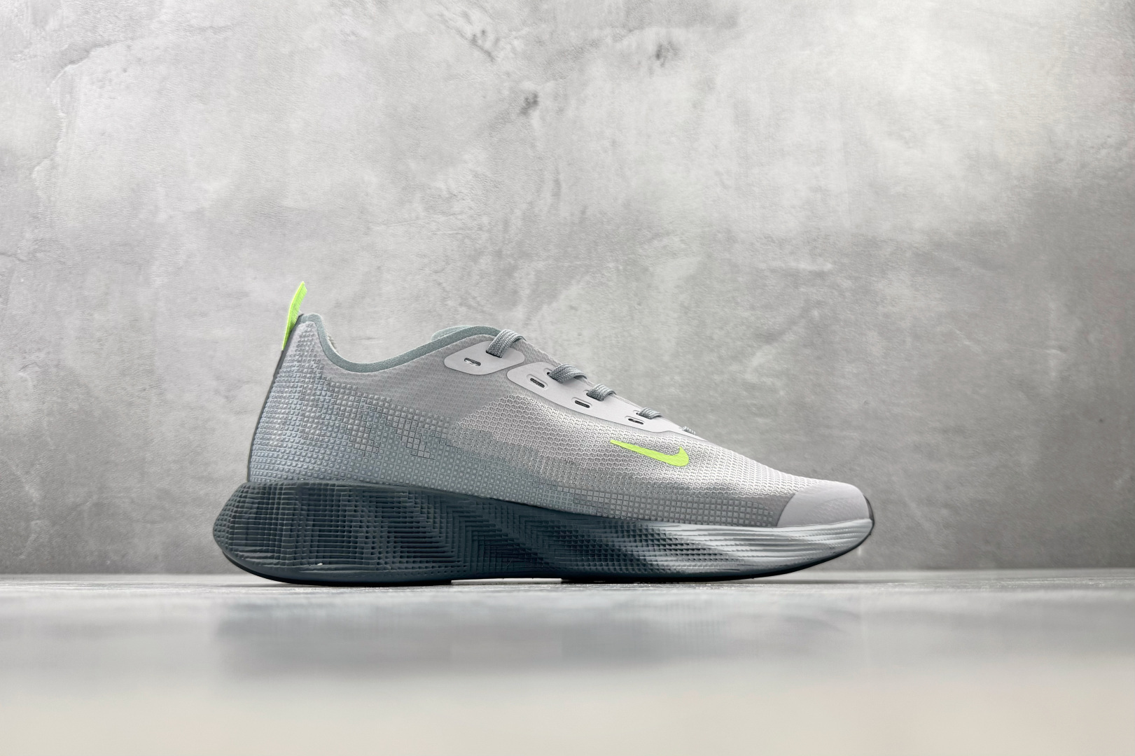ST Nike AVA X MESH 灰蓝 货号：IQ7633-400 尺码：36 36.5 37.5 38 38.5 