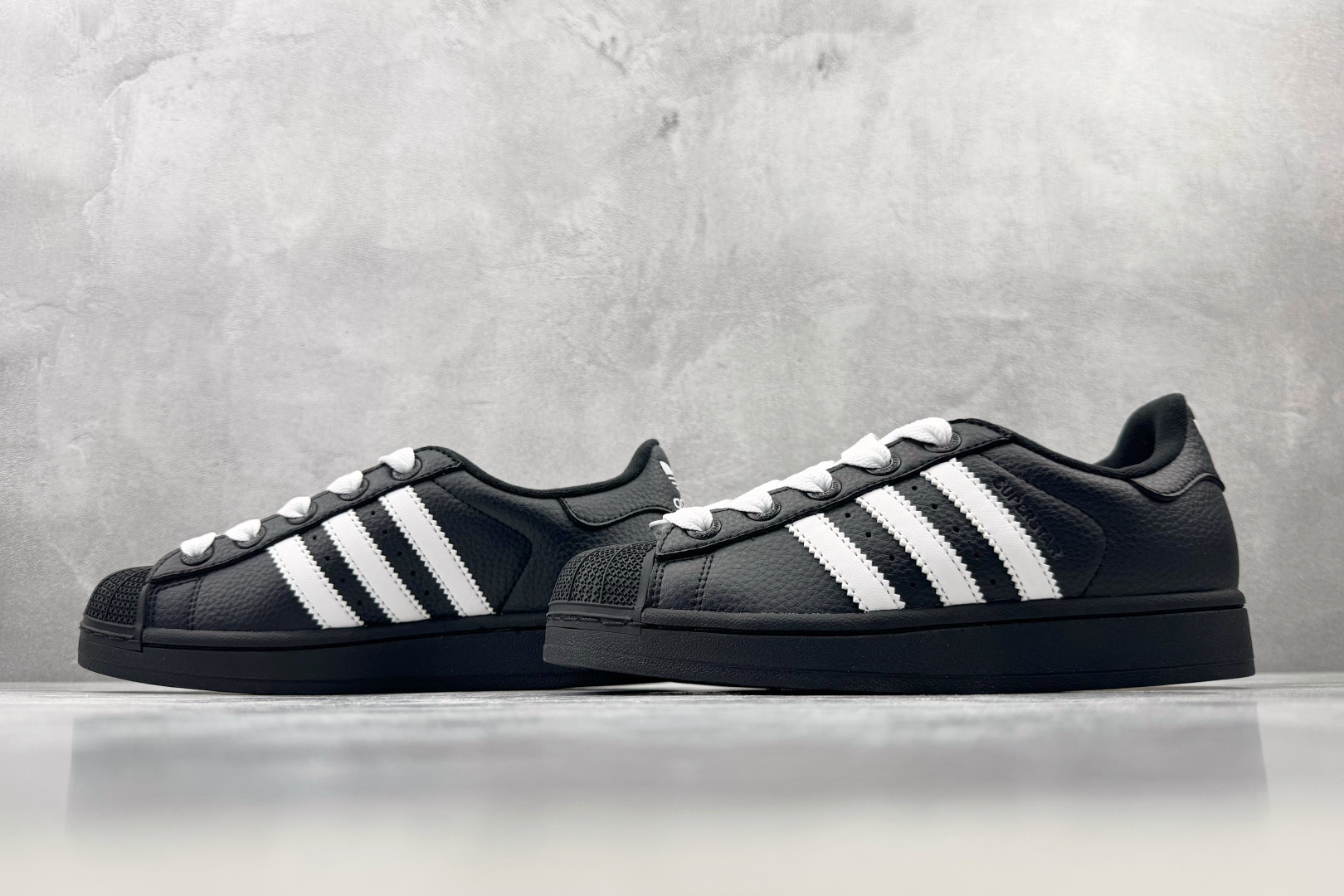adidas originals Superstar 2 黑白色 货号:KK4474 尺码:35.5 36 36.5 3 adidas originals Superstar 2 黑白色 货号:KK4474 尺码:35.5 36 36.5 3