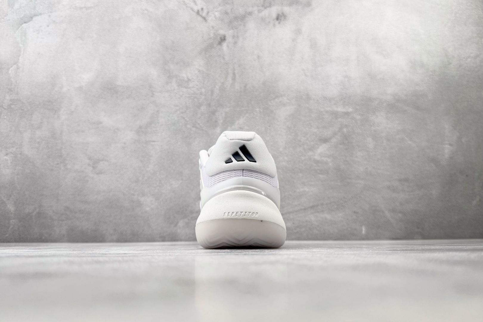 3A adidas BARRICADE 14 紫色 货号：KK4480 尺码：36 36.5 37 38.5 39 40