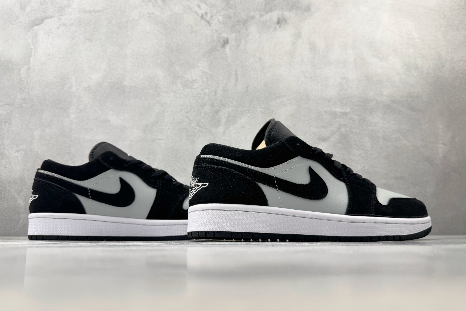 XC Jordan Air Jordan 1 黑灰 货号：-048 尺码：36 36.5 37.5 38 38.5 39