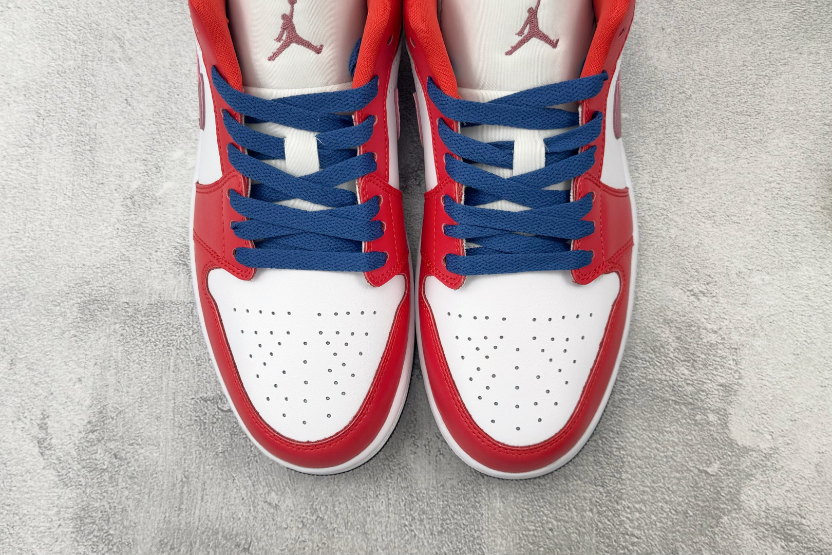 K版 综合版 Jordan Air Jordan 1 粉红 货号：DC0774 608 尺码：36 36.5 37.5 