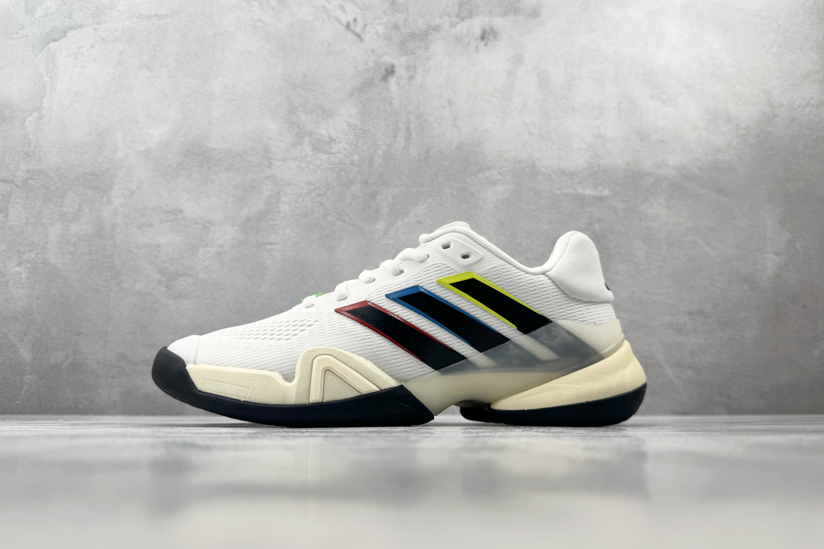 3A adidas BARRICADE 14 云白 货号：KK3845 尺码：40.5 41 42 42.5 43 44