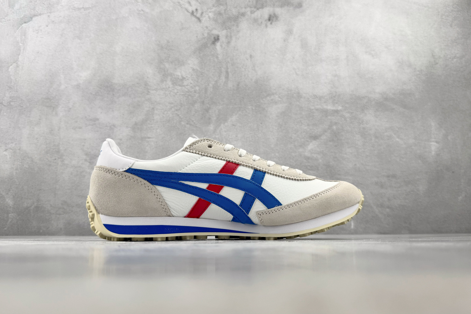 SC Onitsuka Tiger鬼塚虎 Edr 78 白蓝红色 货号:1183B411-101 尺码:36 36.5 SC Onitsuka Tiger鬼塚虎 Edr 78 白蓝红色 货号:1183B411-101 尺码:36 36.5