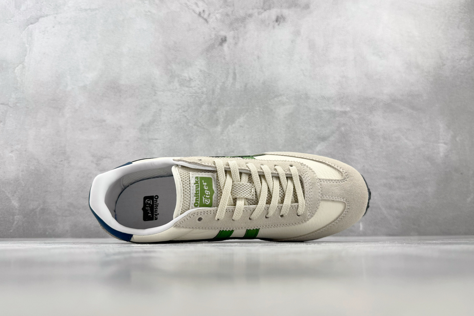 SC Onitsuka Tiger鬼塚虎 Edr 78 米白绿色 货号：1183B411-102 尺码：36 36.5 