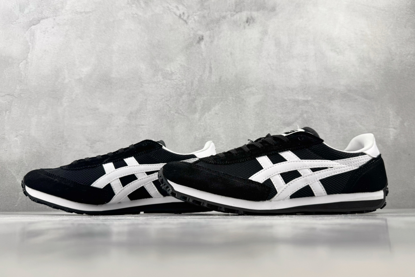 SC Onitsuka Tiger鬼塚虎 Edr 78 黑色 货号:1183B395-001 尺码:36 36.5 37 SC Onitsuka Tiger鬼塚虎 Edr 78 黑色 货号:1183B395-001 尺码:36 36.5 37