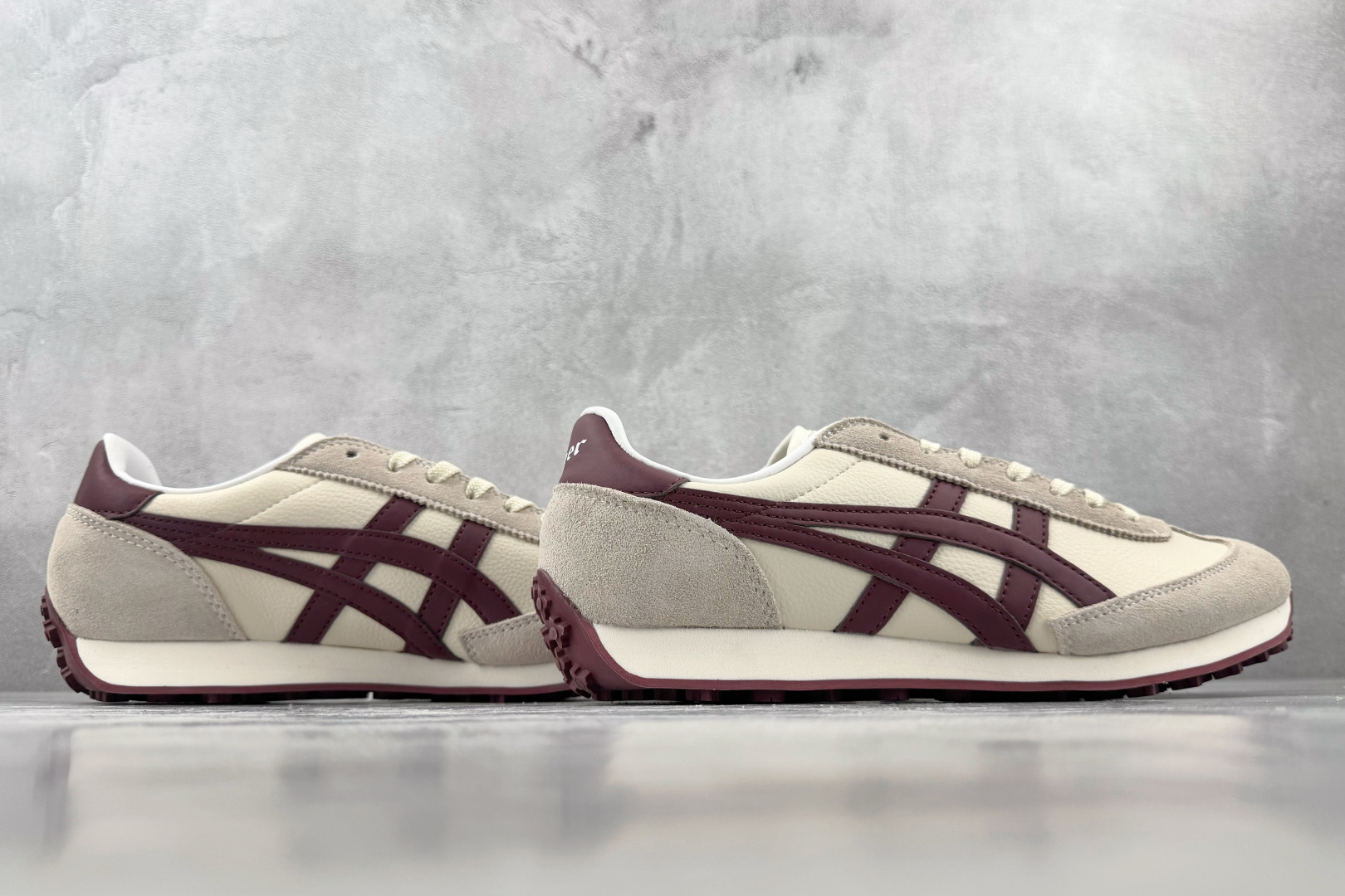 SC Onitsuka Tiger鬼塚虎 Edr 78 米色 货号：1183C207-101 尺码：36 36.5 37