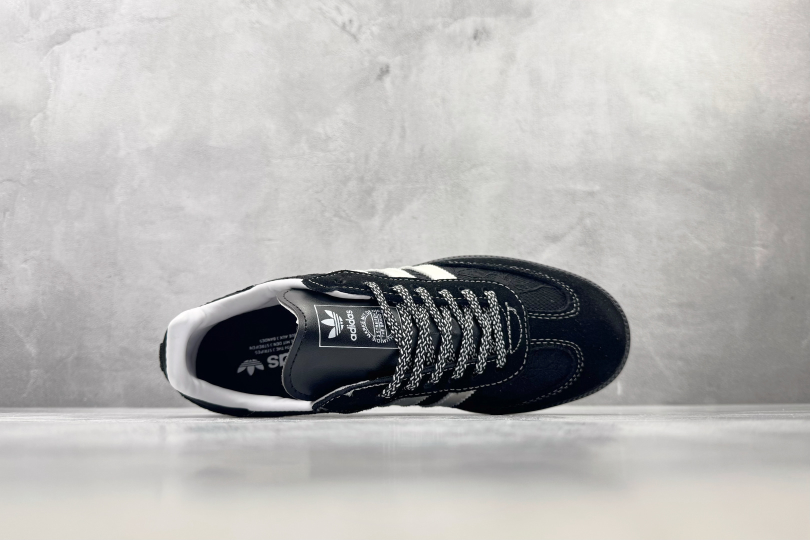 R 版出口订单 adidas originals SAMBA OG 蕾丝黑 货号：KH7842 尺码：35.5 36 3